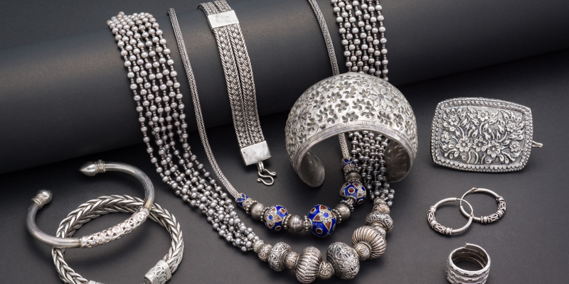 How to Style Silver Oxidised Jewellery For The Everyday Elegance