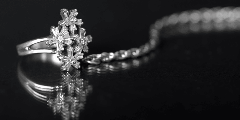 Silver Jewellery Is In! The New Modern Sparkle of 2025 - VerveJewels