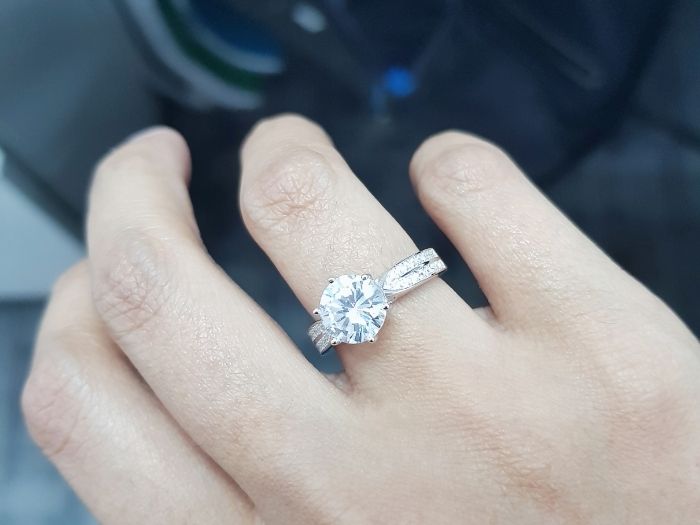 The Sterling Silver ring you need to get your hands on! - VerveJewels