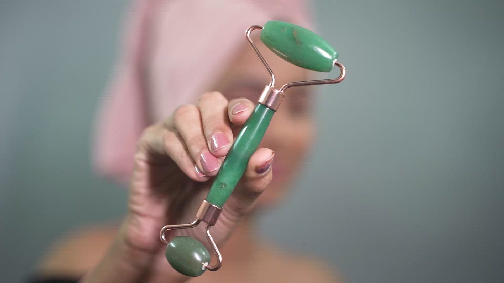 Beauty Gems Green Adventure Facial Roller for Face and Neck Video