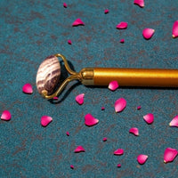 Beauty Gems Amethyst Roller and Massager for Face Image 4