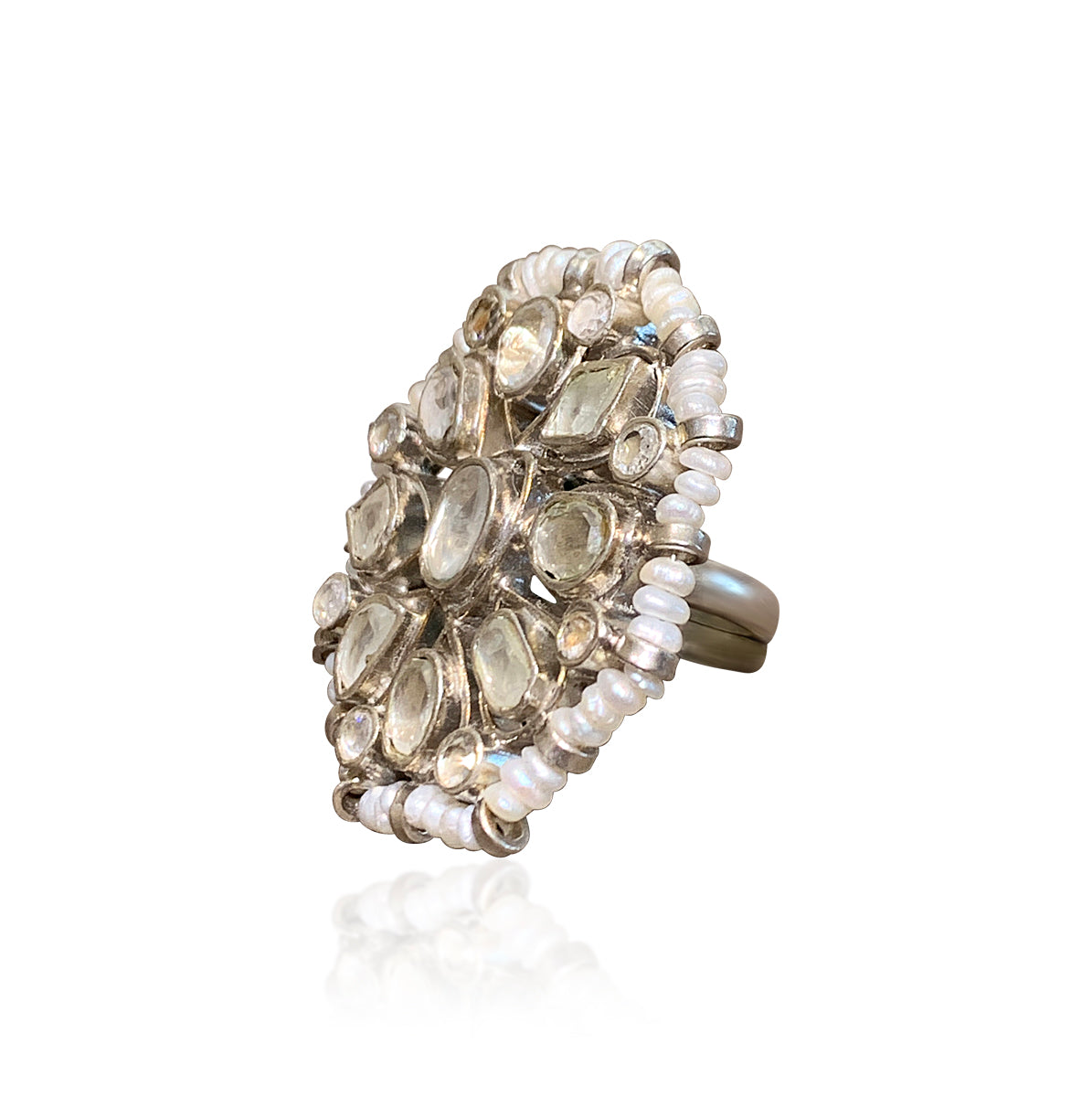 Flower-Patterned Silver Ring