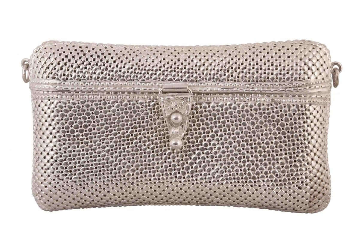 Silver Shiny Ladies Clutch Purse at Rs 700 | Women Clutch in Mumbai | ID:  11544471073