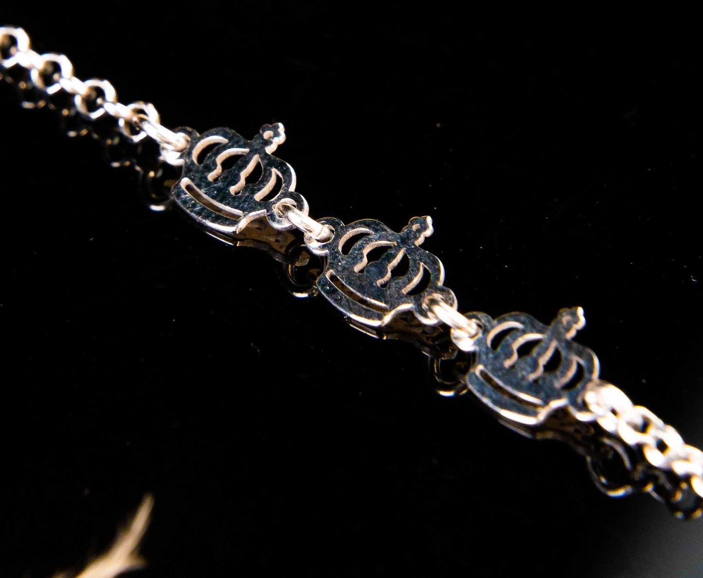 Sparkling 925 Silver Chained Bracelet 1